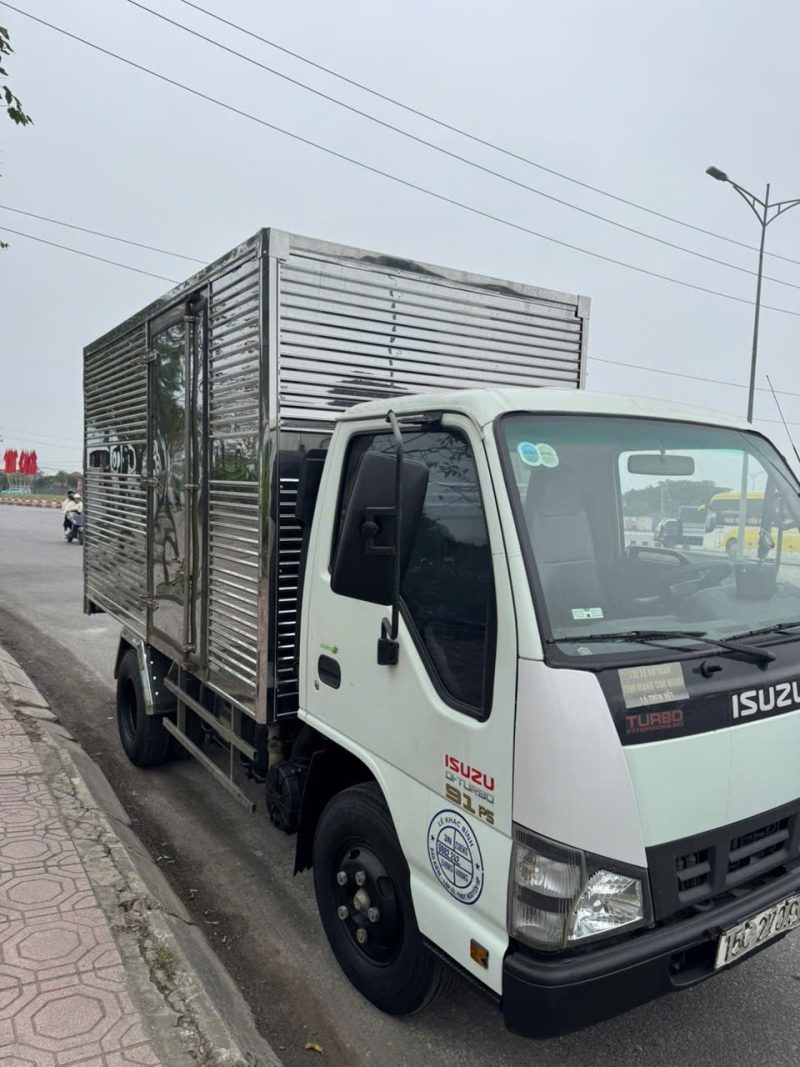 ISUZU QKR55F Thùng kín INOX Đời 2017 - Ảnh 10