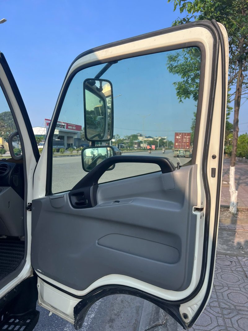 HINO XZU730L Thùng bạt Đời 2016 - Ảnh 13