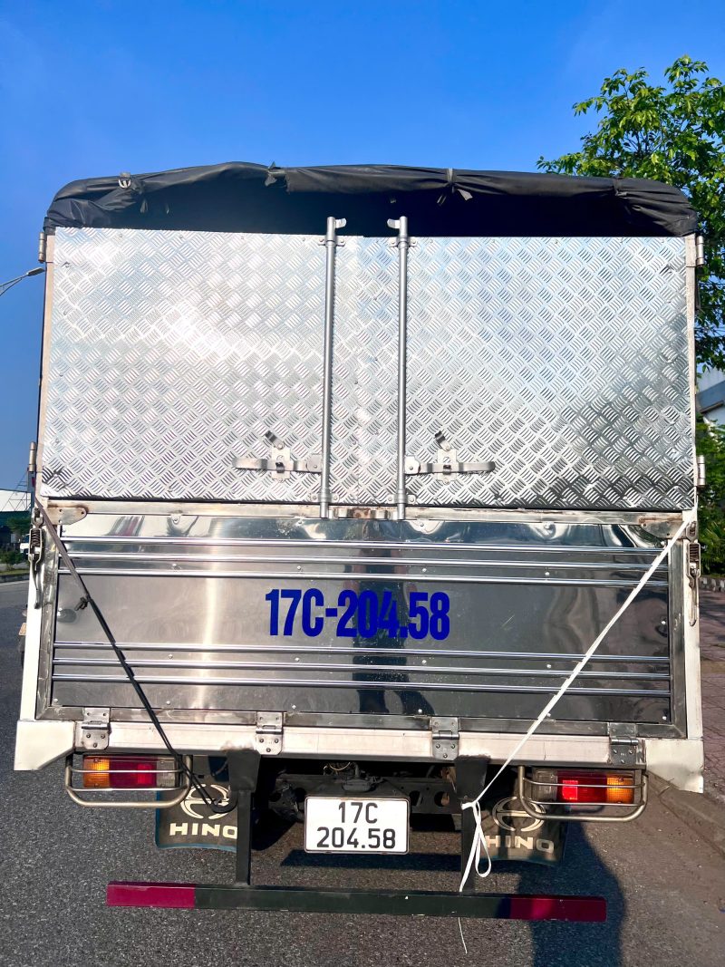HINO XZU730L Thùng bạt Đời 2016 - Ảnh 2