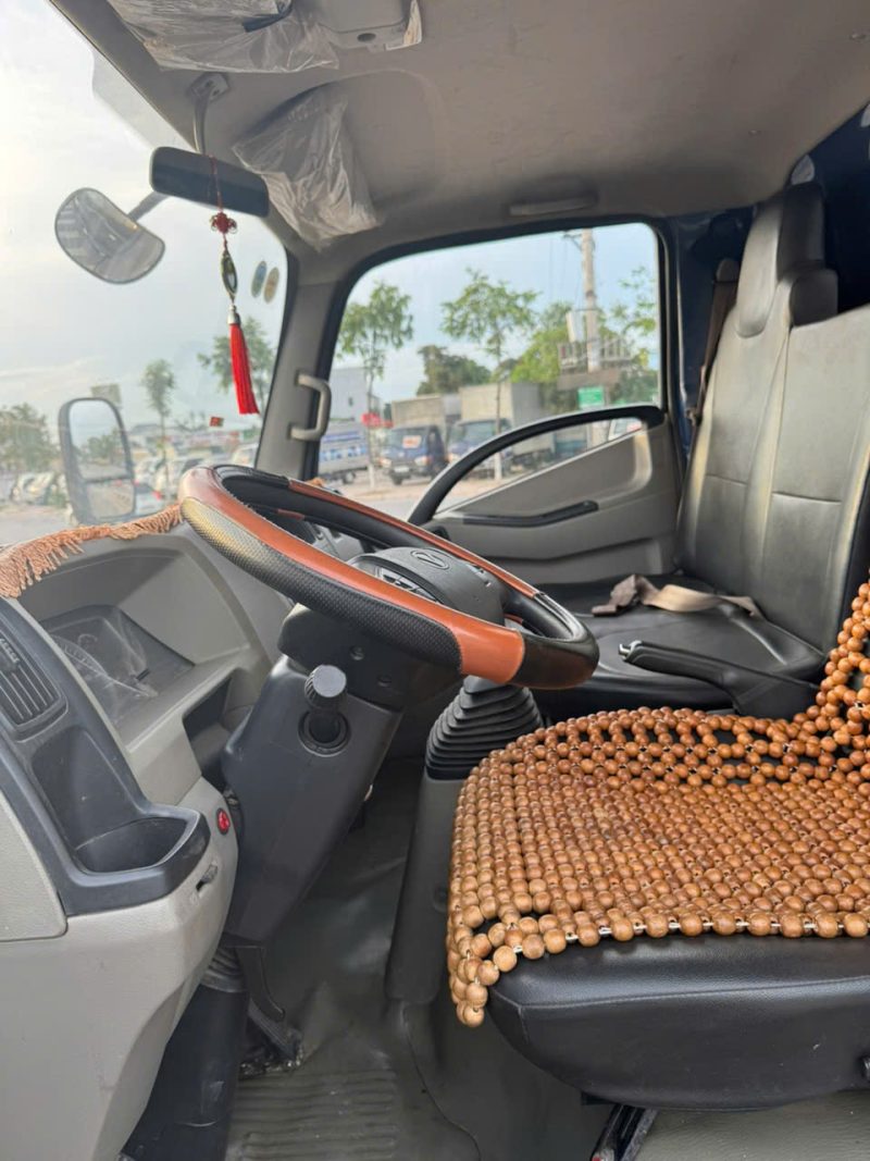 XE TẢI DOTHANH IZ65 – THÙNG KÍN – ĐỜI 2018 – ĐĂNG KÝ 2019 - Ảnh 5