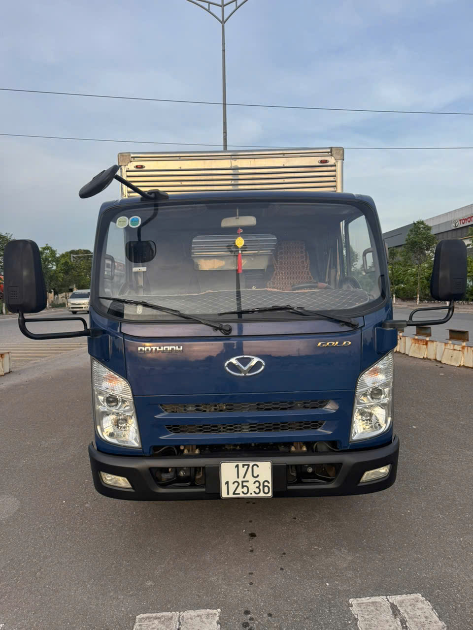 XE TẢI DOTHANH IZ65 – THÙNG KÍN – ĐỜI 2018 – ĐĂNG KÝ 2019